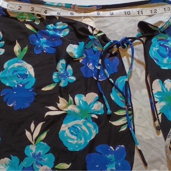 WEWOREWHAT Blue Black Floral 3 Piece Retro Fit Sarong Bikini Set A20 - Picture 9 of 15